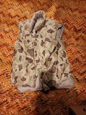 Camo Puffer Vest - Neutral Green & Brown